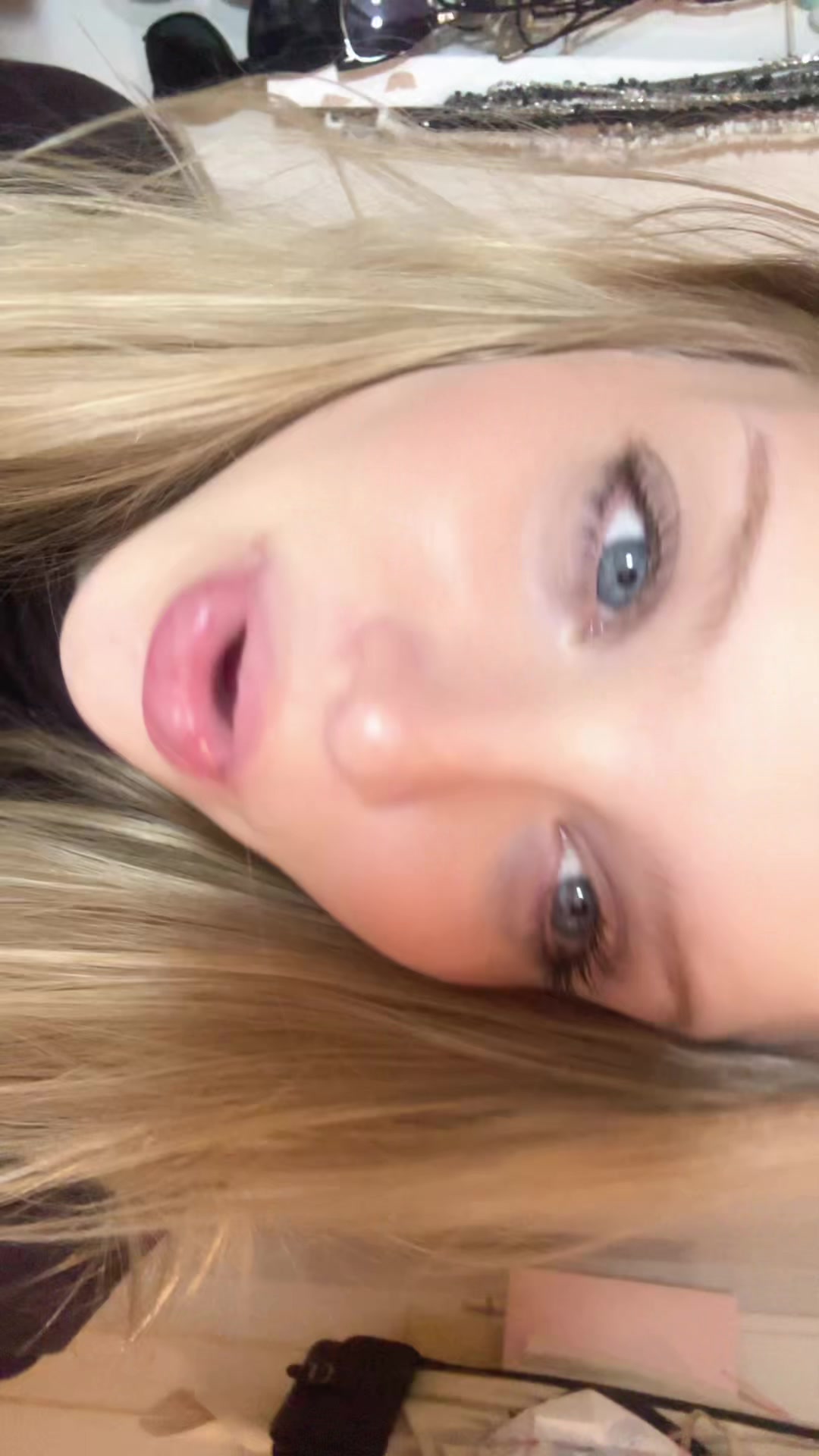 @Camila