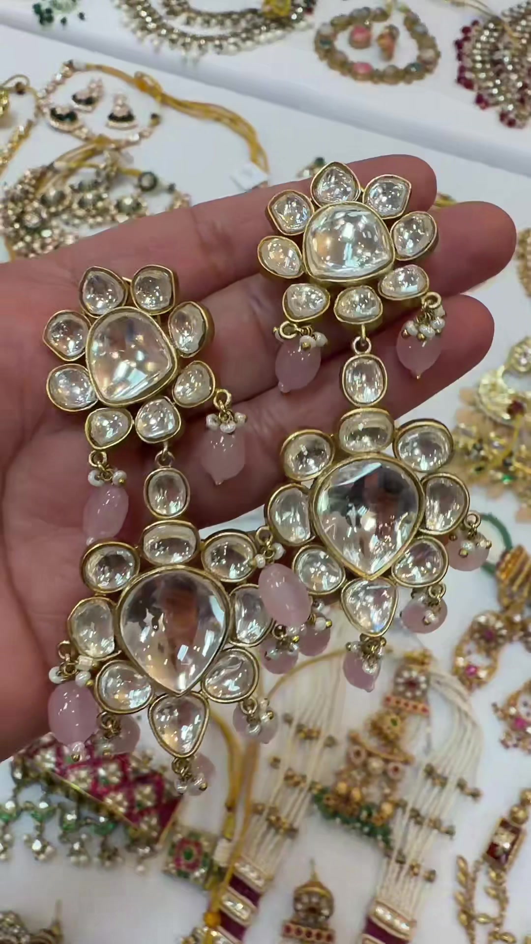 @Sparkling designs 🧿