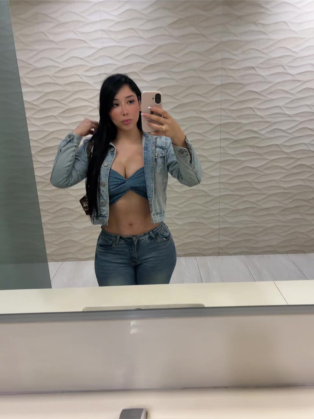 @Saravenegas