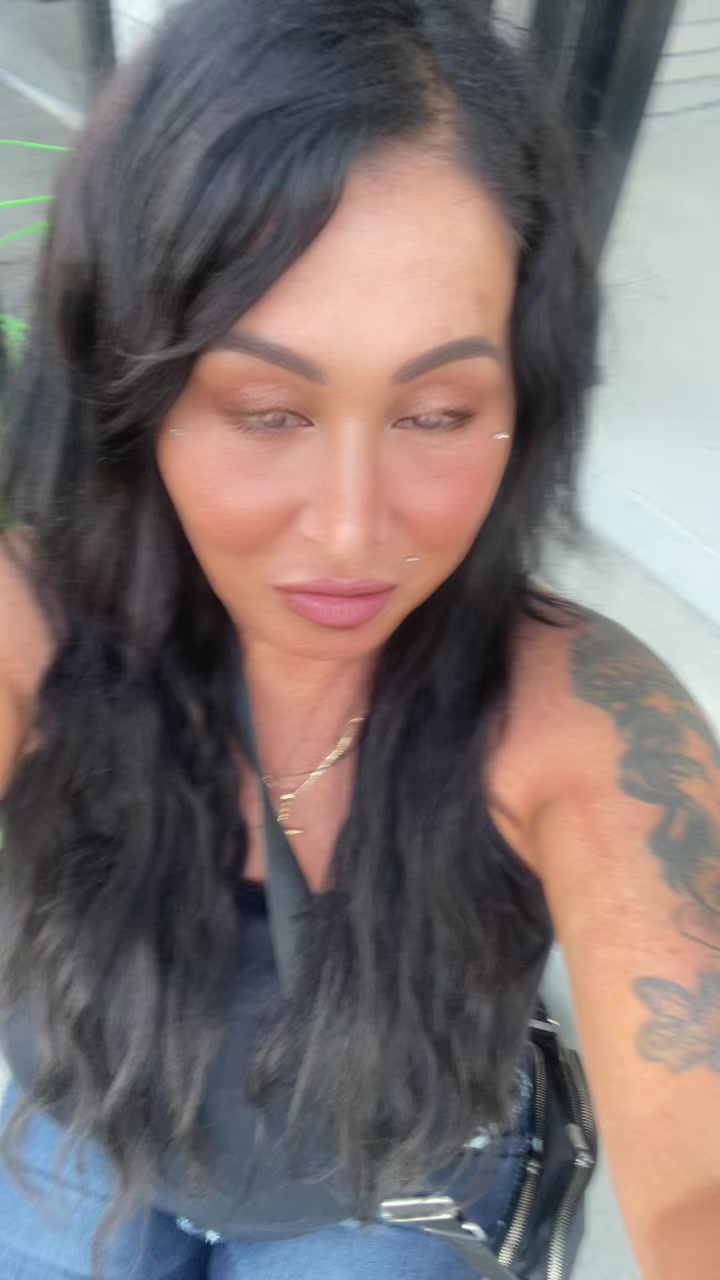@Italiangirl🇮🇹native🇨🇦🇨🇦