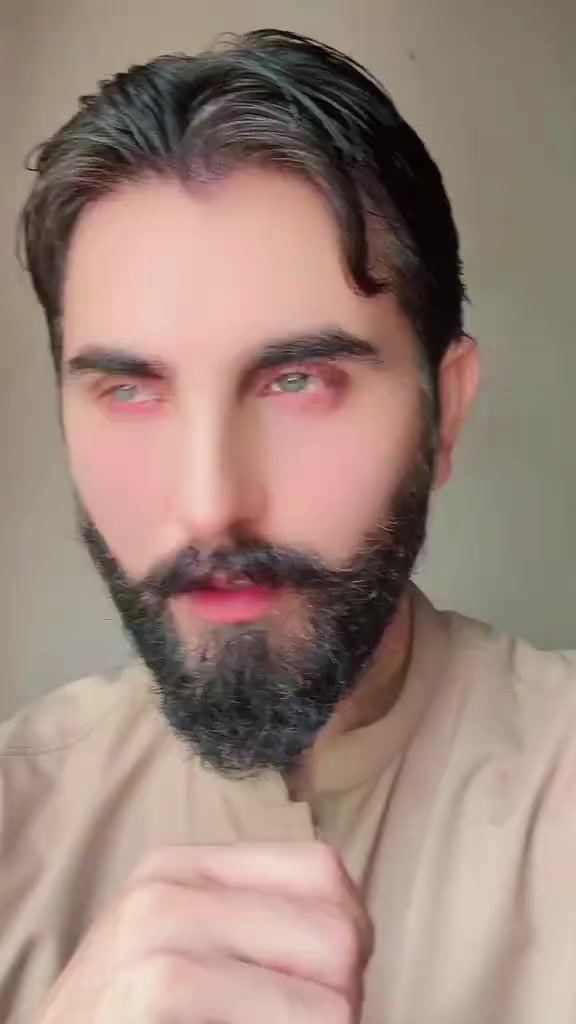 @NABEEL GREEN EYES 👁