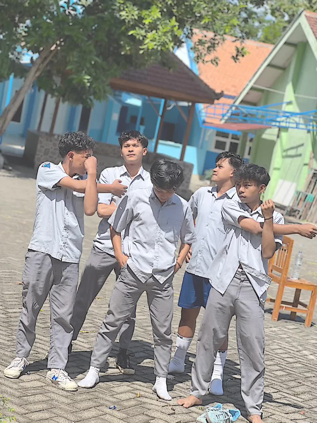 @agiiitttttttt EEE asixxx