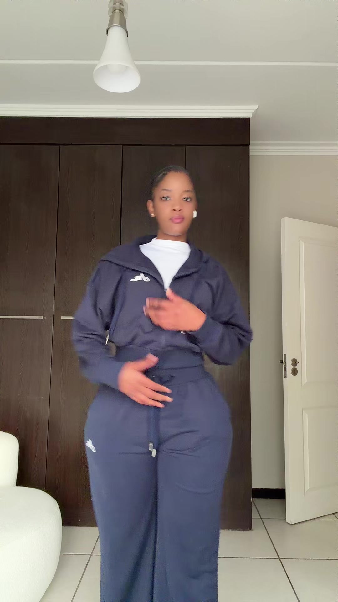 @Amo Phahle