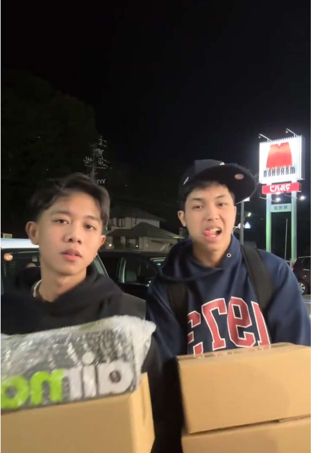 @๐๐ง๐ฆ๐จ็ฑ