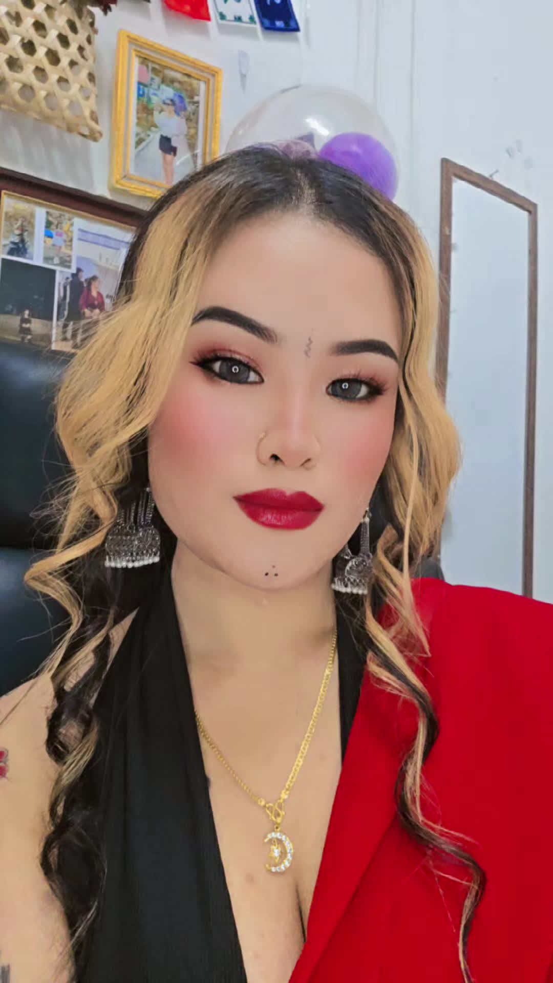 @👑🌸Blonsya रानी🌸👑