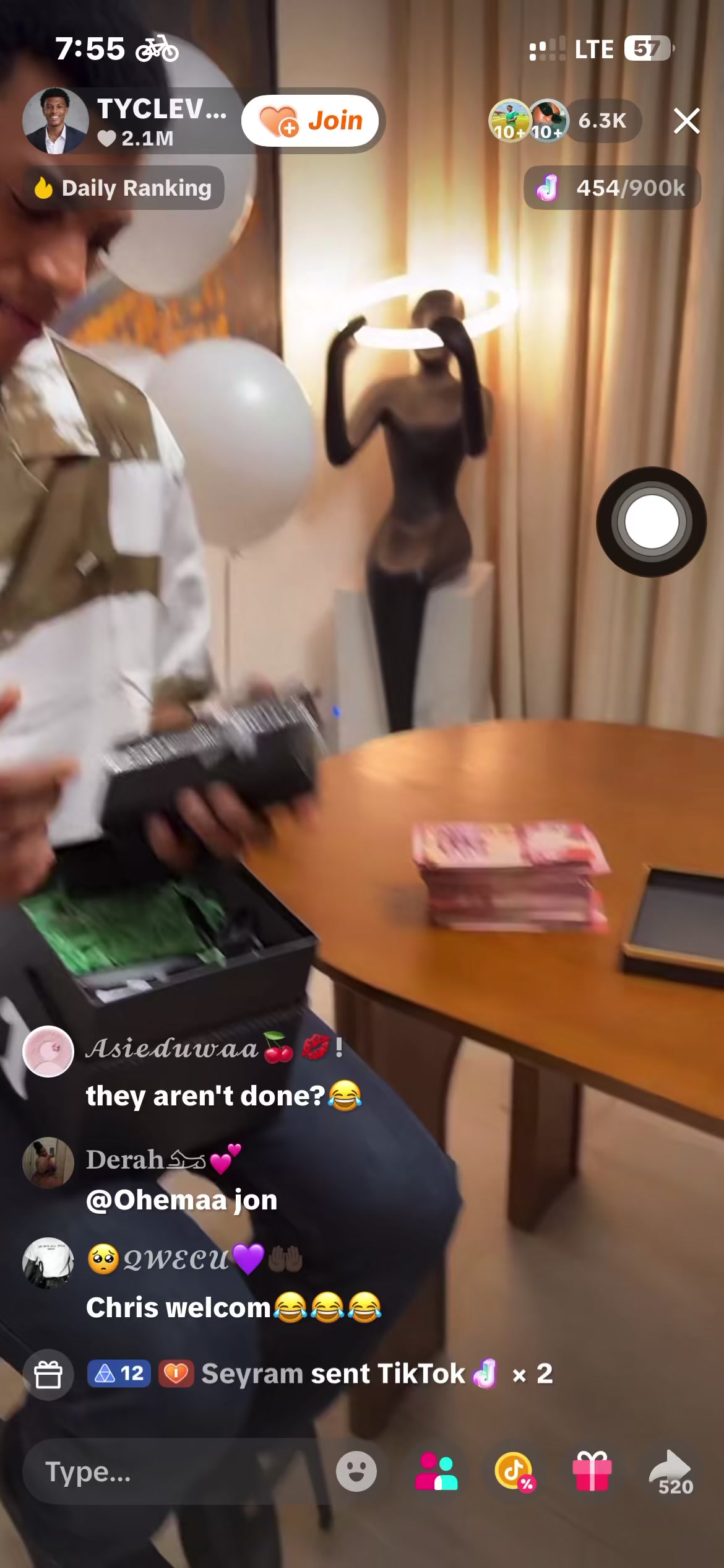@TᗩᗩᗪI ᗪEᔕTᖇOYEᖇ 🔫💣