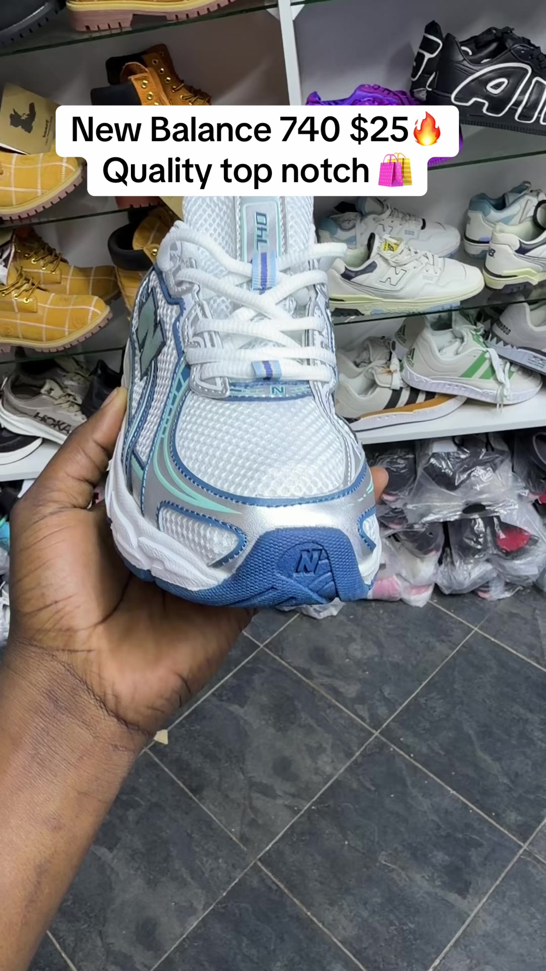 @D n A Sneakers