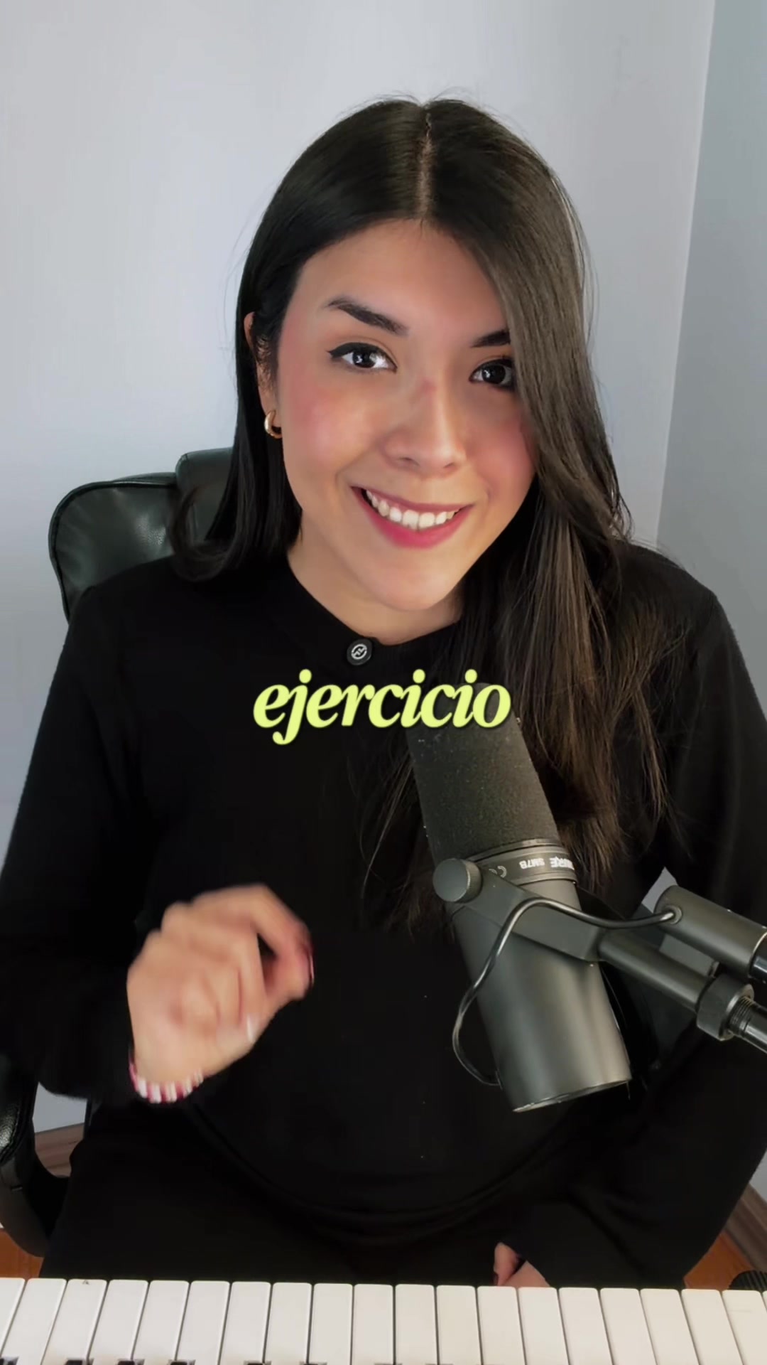 @Nadia Constanza | Vocal Coach