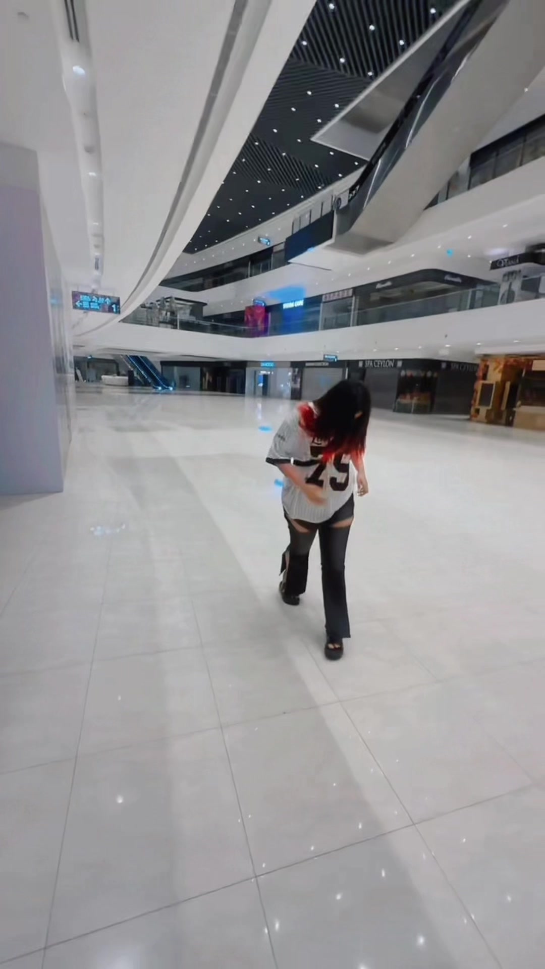 @kethakiiiii