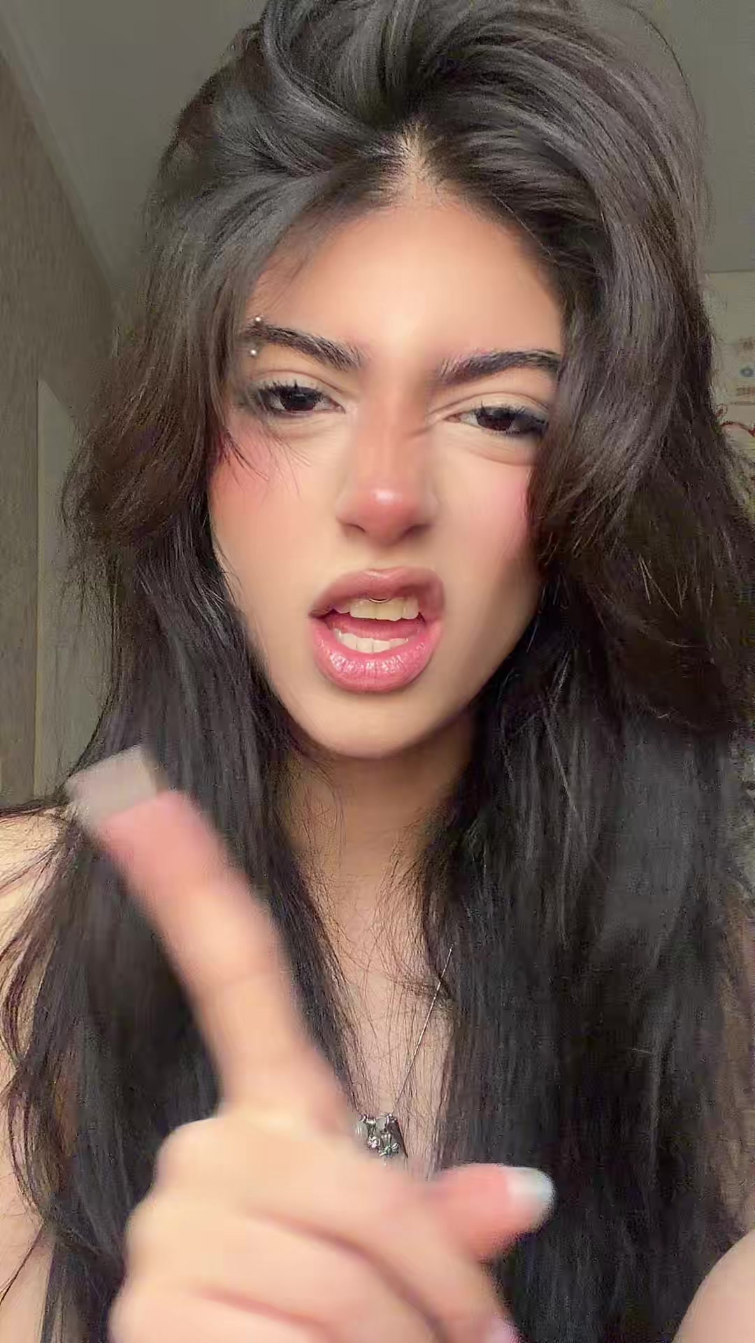 @avaaawoo