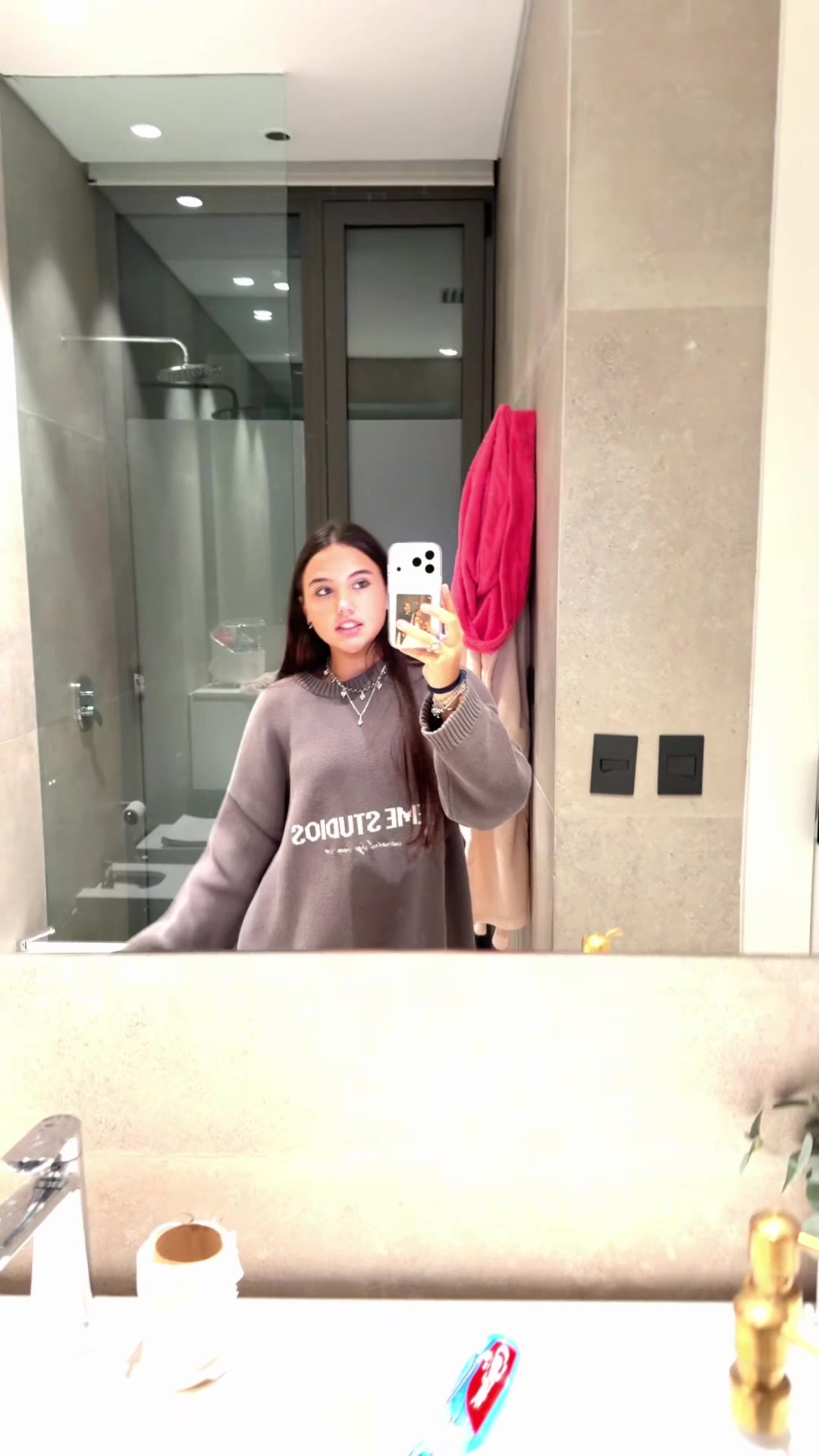 @emi ★