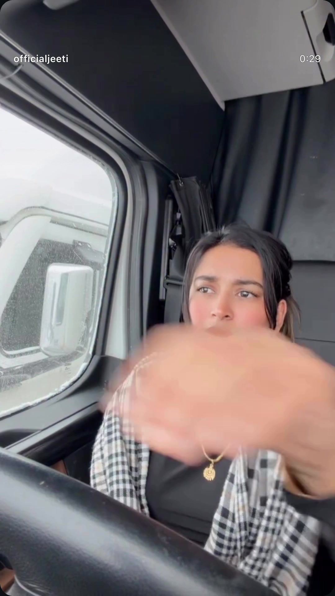@Officialjeeti