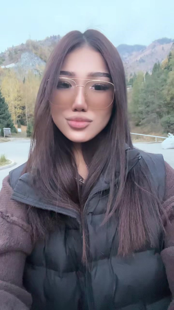 @🐰