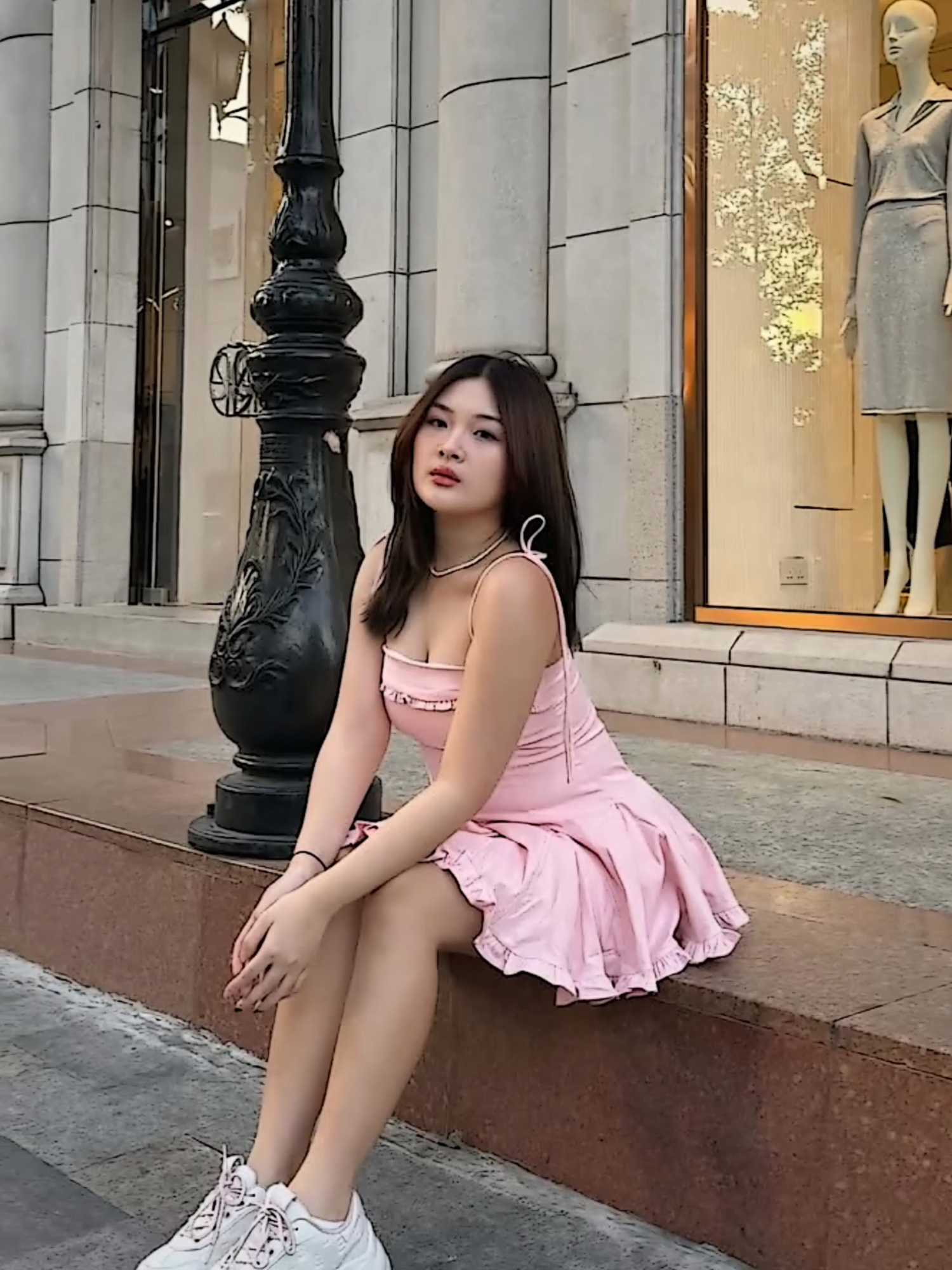@queentoto.com