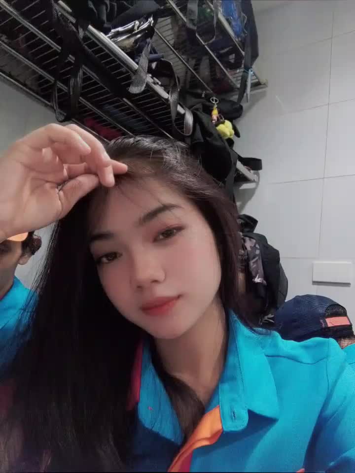 @enis_hq