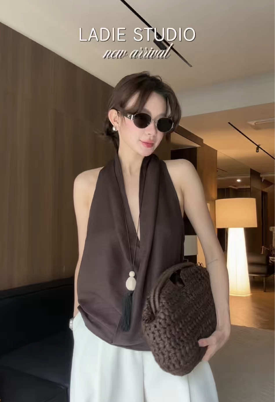 @Vẫn là bạn nhưng sang hơn