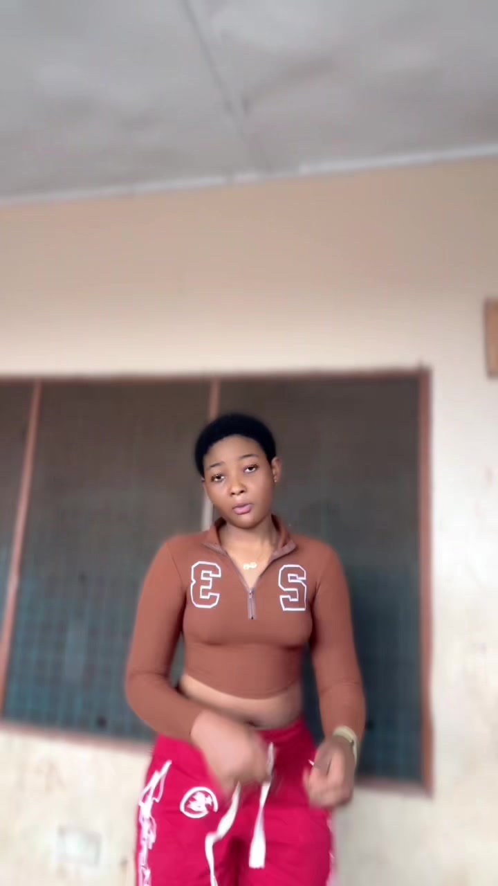 @…..🖇️Realest 🦋Afyah 💦💕