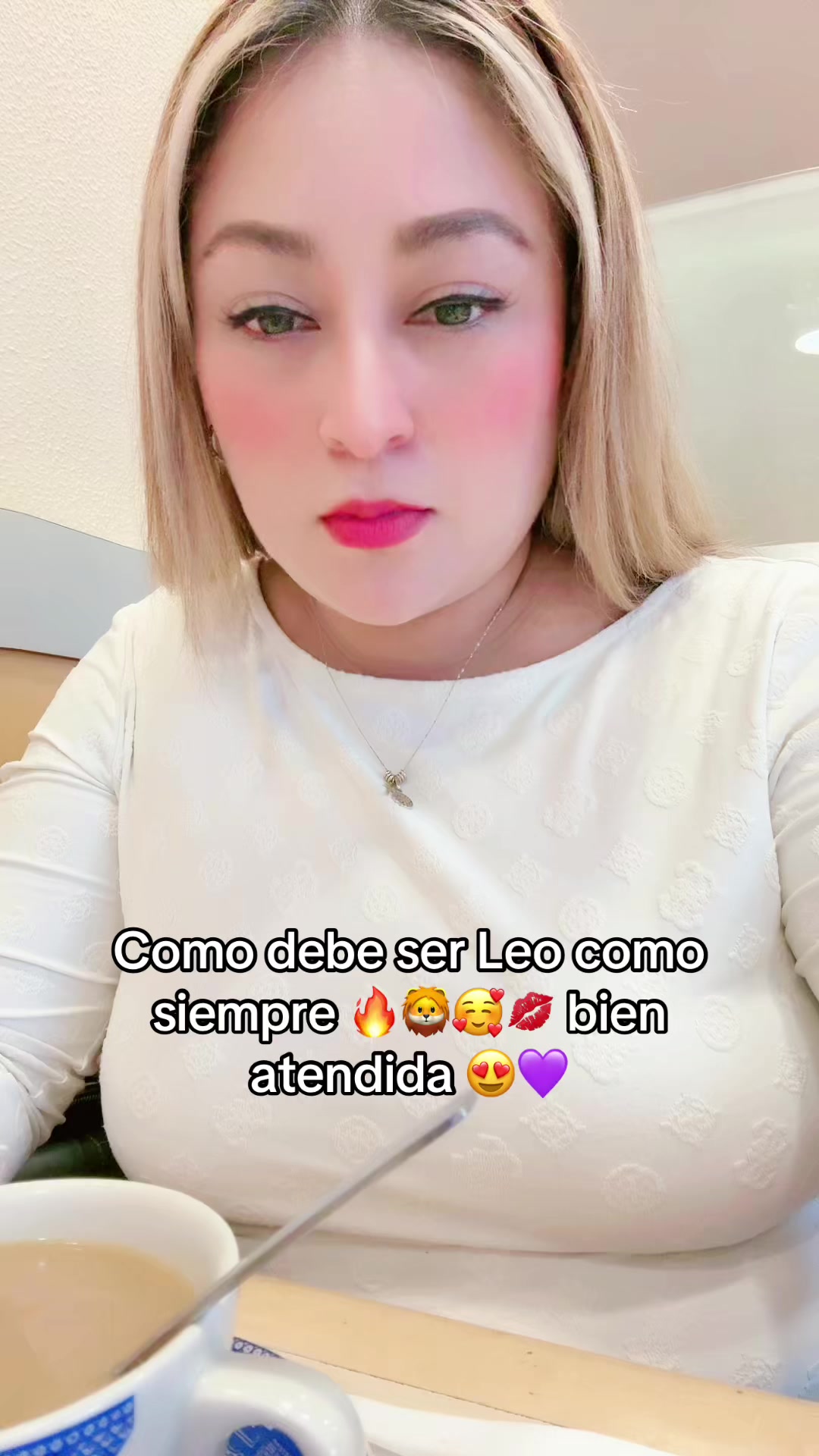 @LA EMPERATRIZ LEYVA💜
