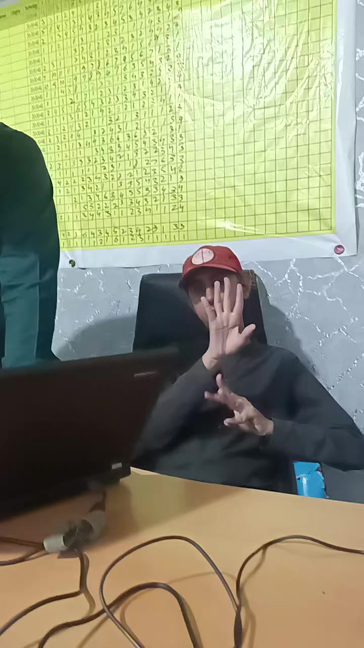@RANA KAMRAN 라나 감란