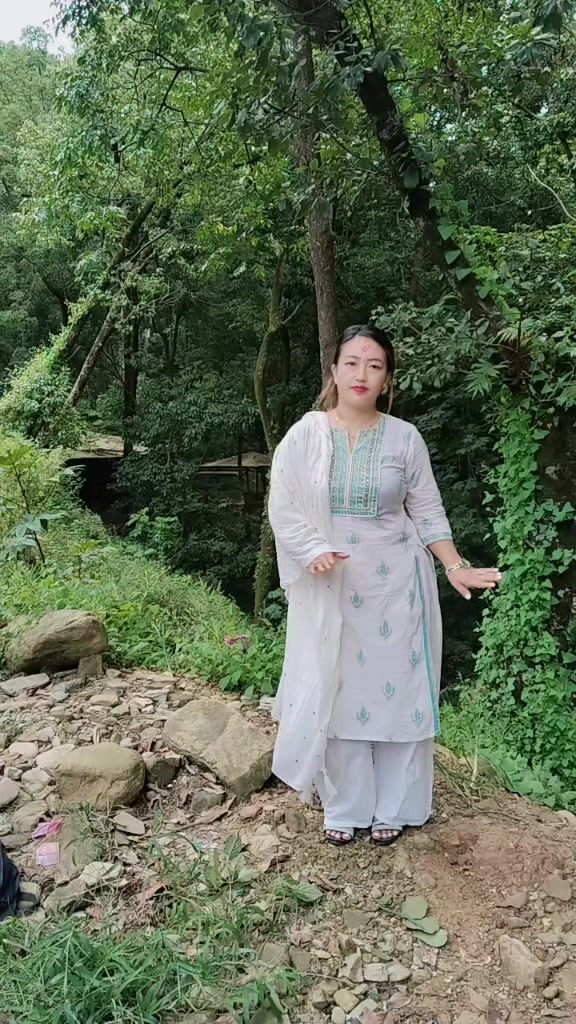 @बसन्ती(aprilgirl)