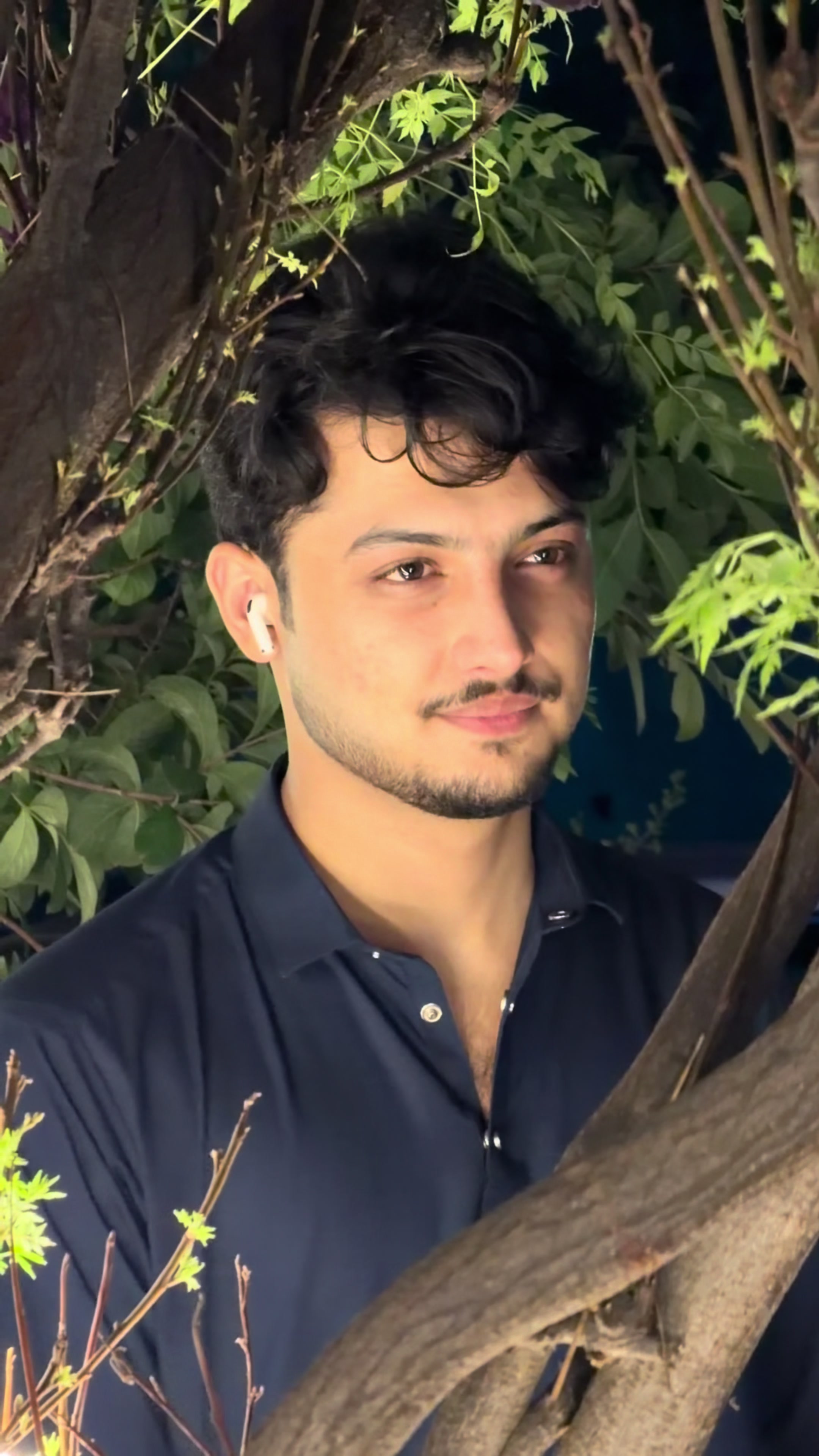 @Hussain_🫀