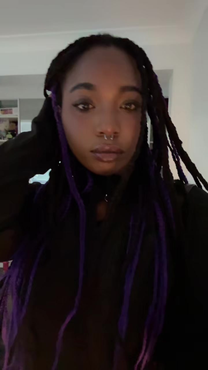 @🖤