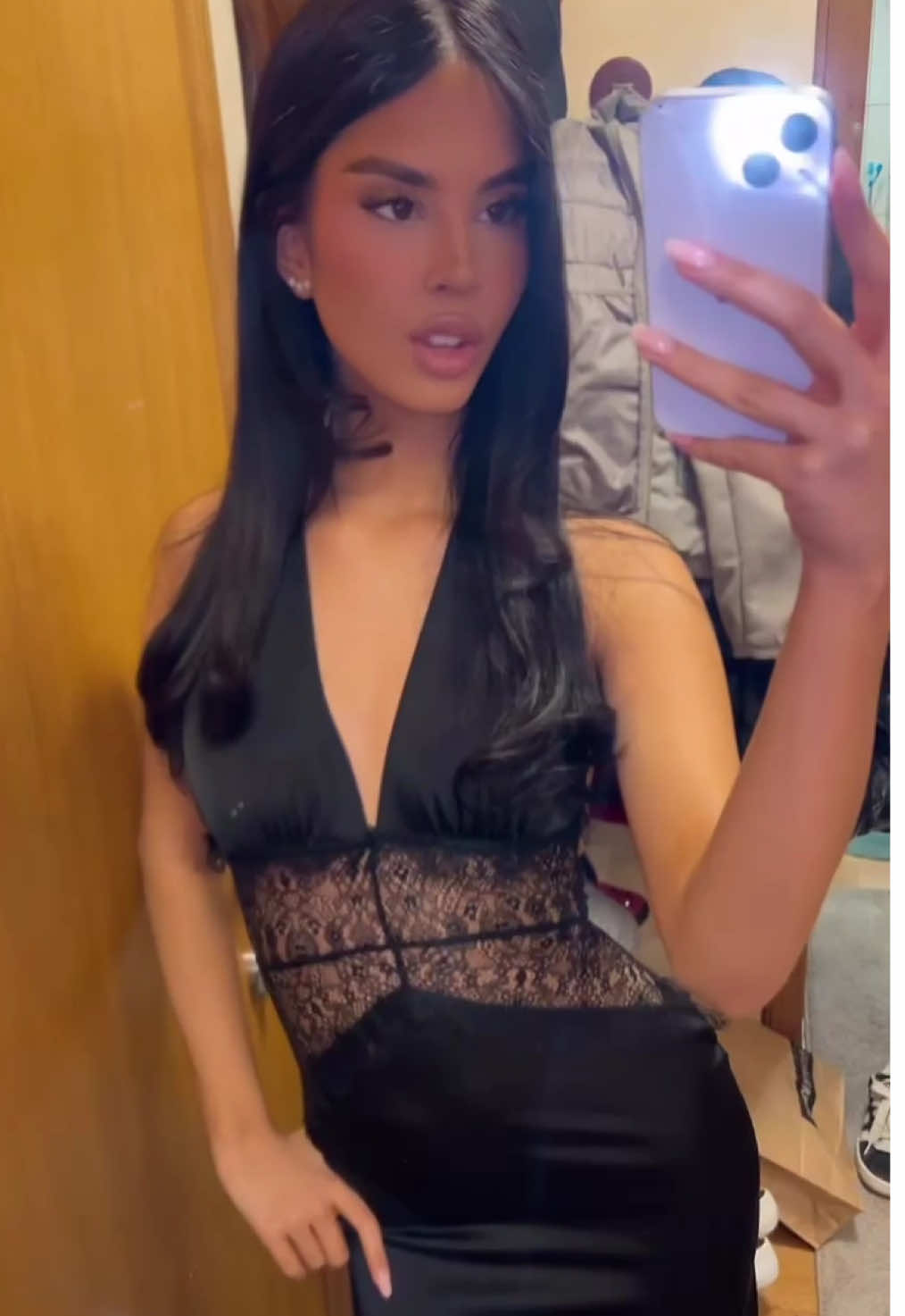 @𝐓