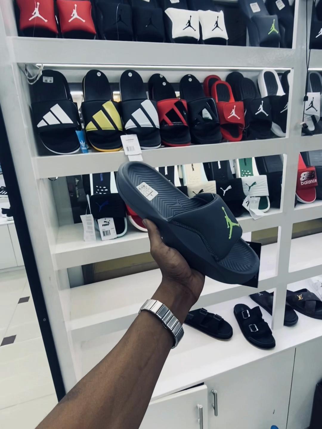 @srshoes