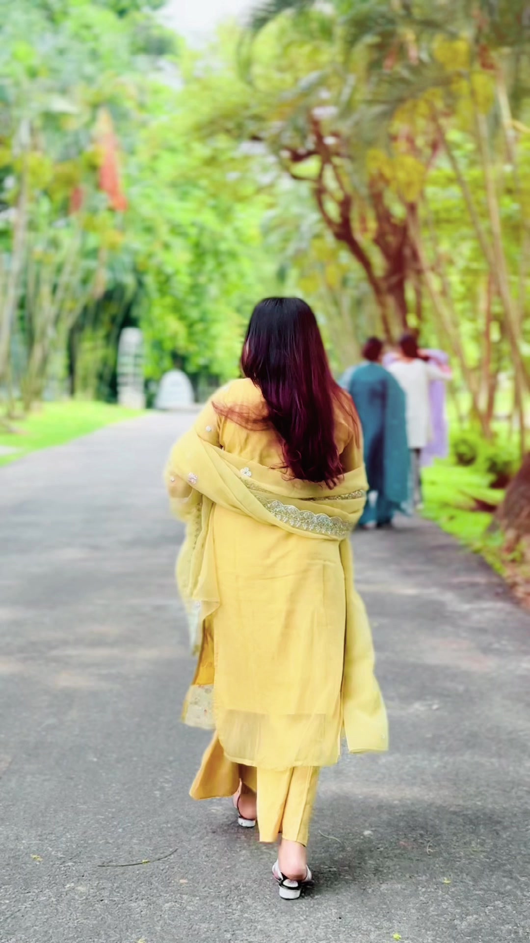 @MeGhLa🎀
