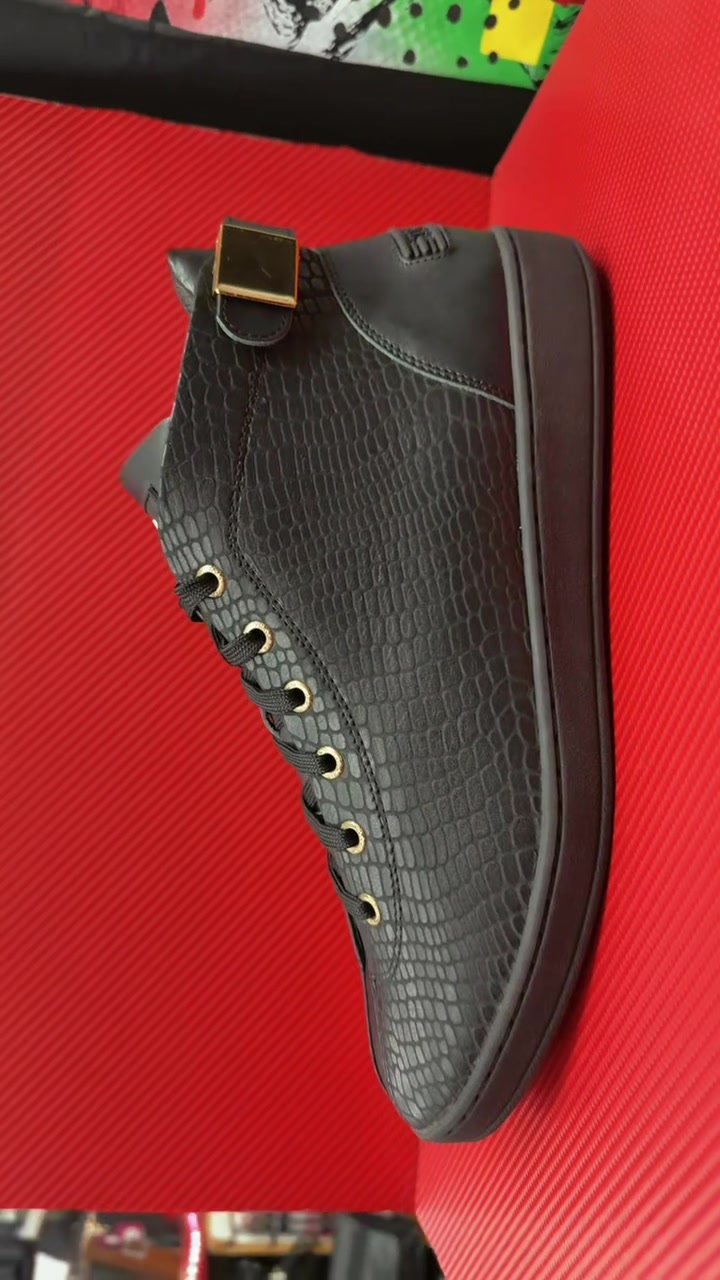 @Rennie’s Shoe Store