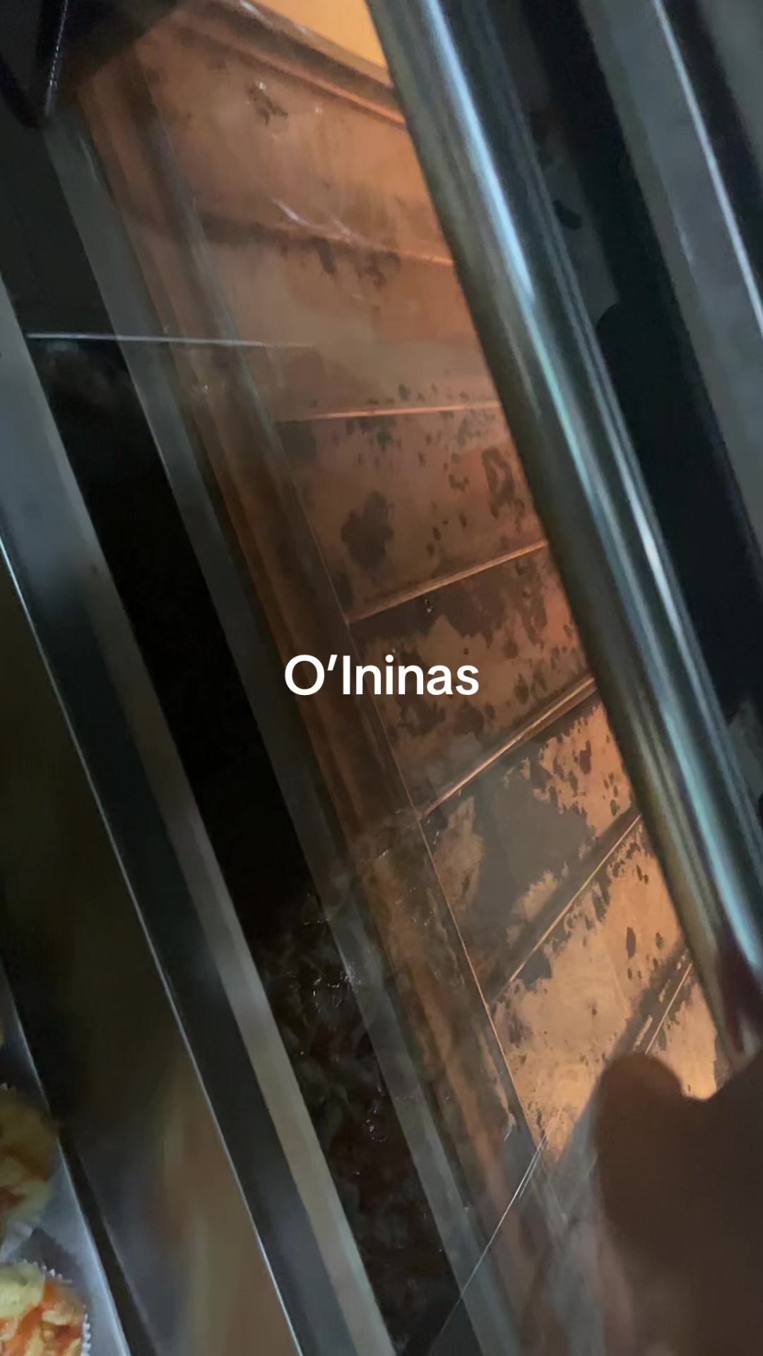 @Nisahloyal