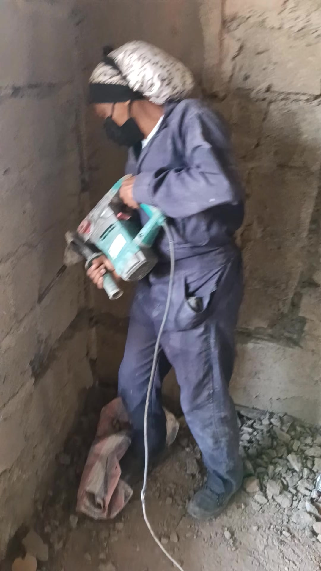 @Nelly Electrician