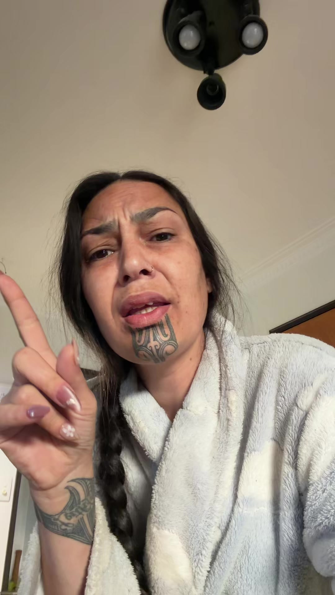 @_theemāreikura_