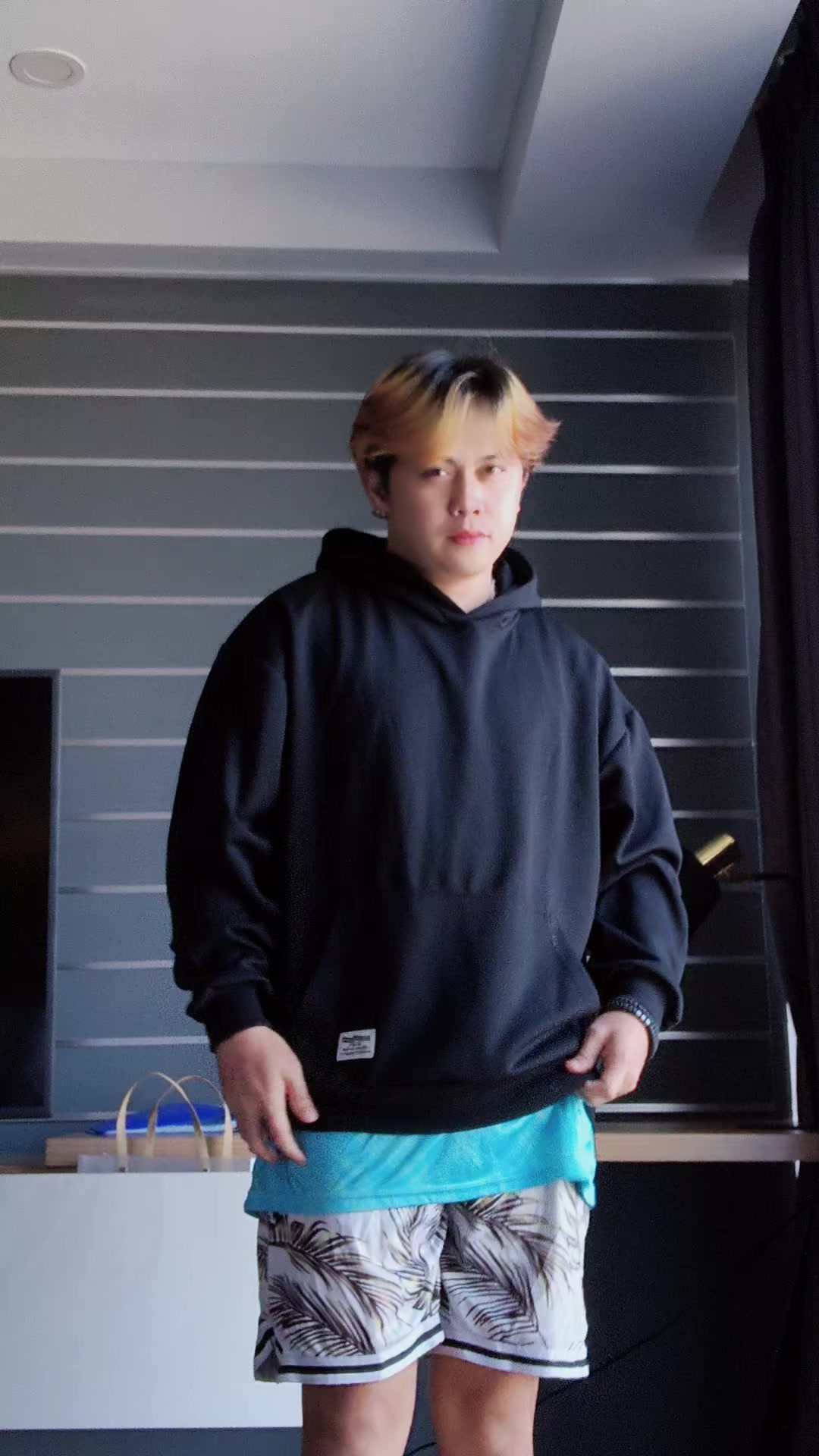 @Jhyct