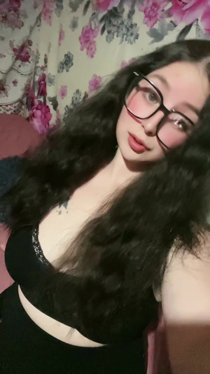 @NAIDELIN🤠🖤