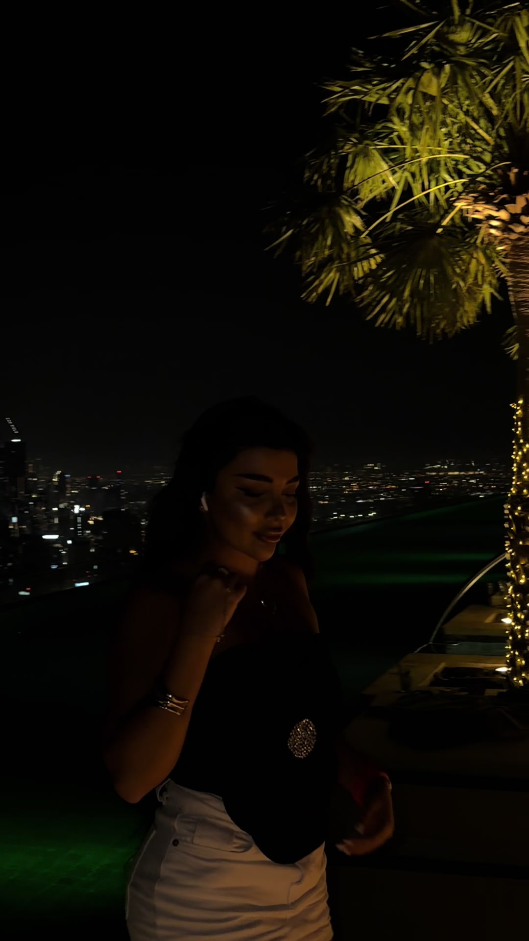 @Qara qiz049🖤
