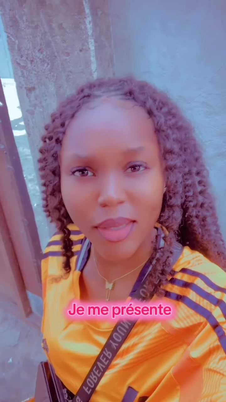 @La souriante ☺️🥹🥰❤️😍❣️