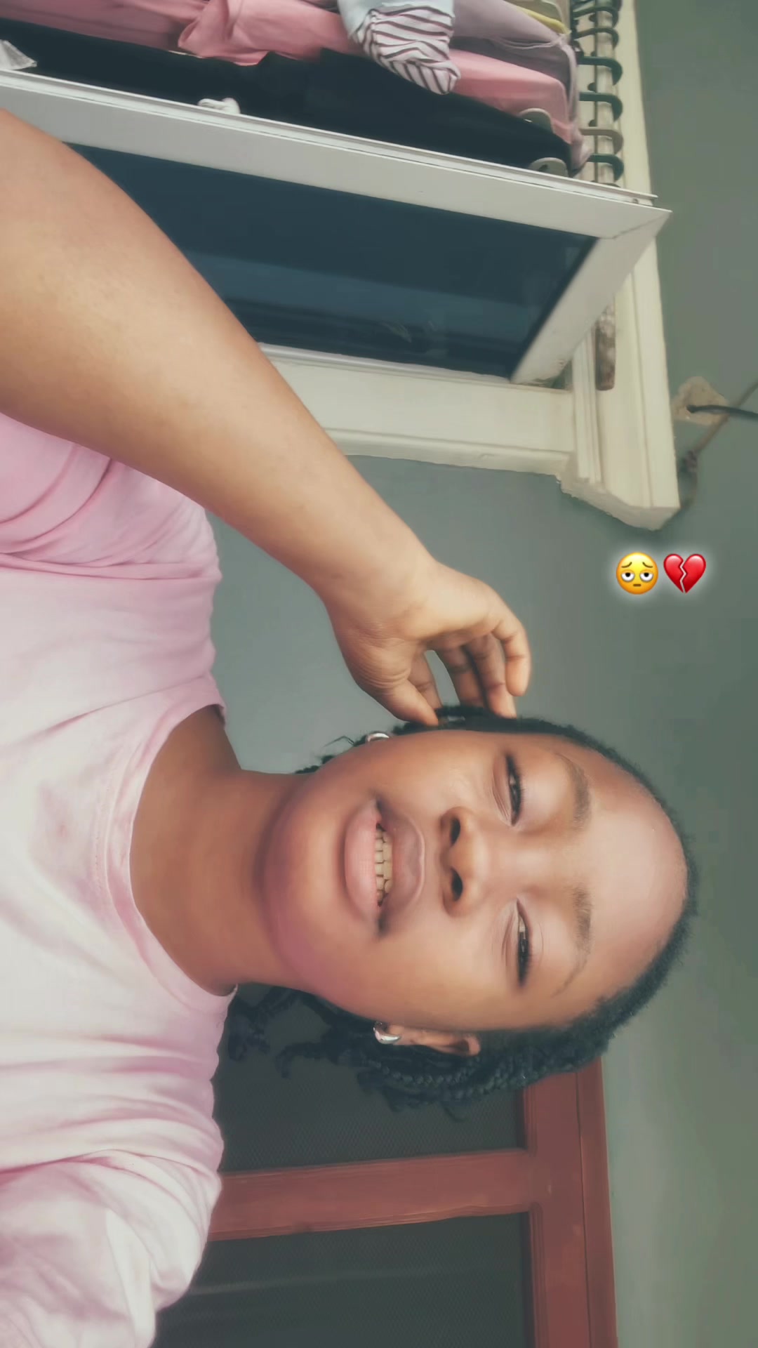@Chelly🙂↔️