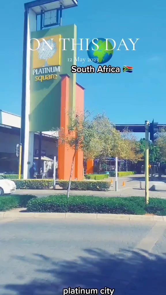 @Tlhalenova Mariri🇿🇦😍