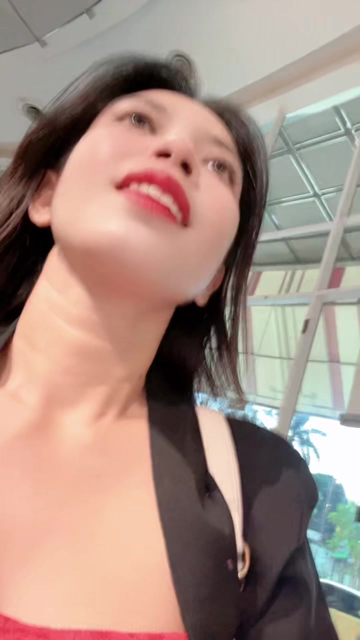 @Sherene_360