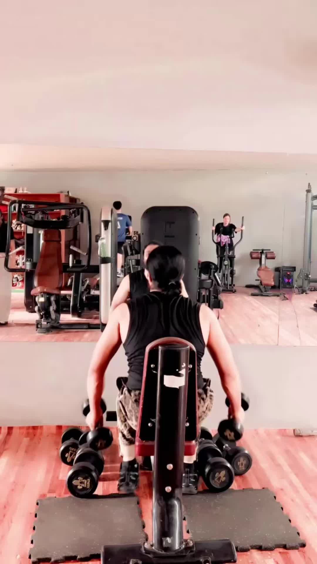 @Raj Gautam ®️ 👑