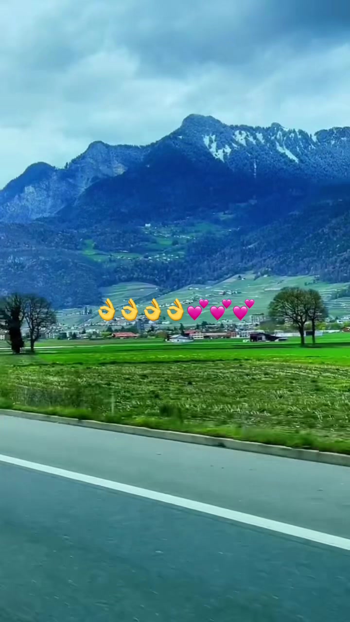 @राधा खरेल ❤️