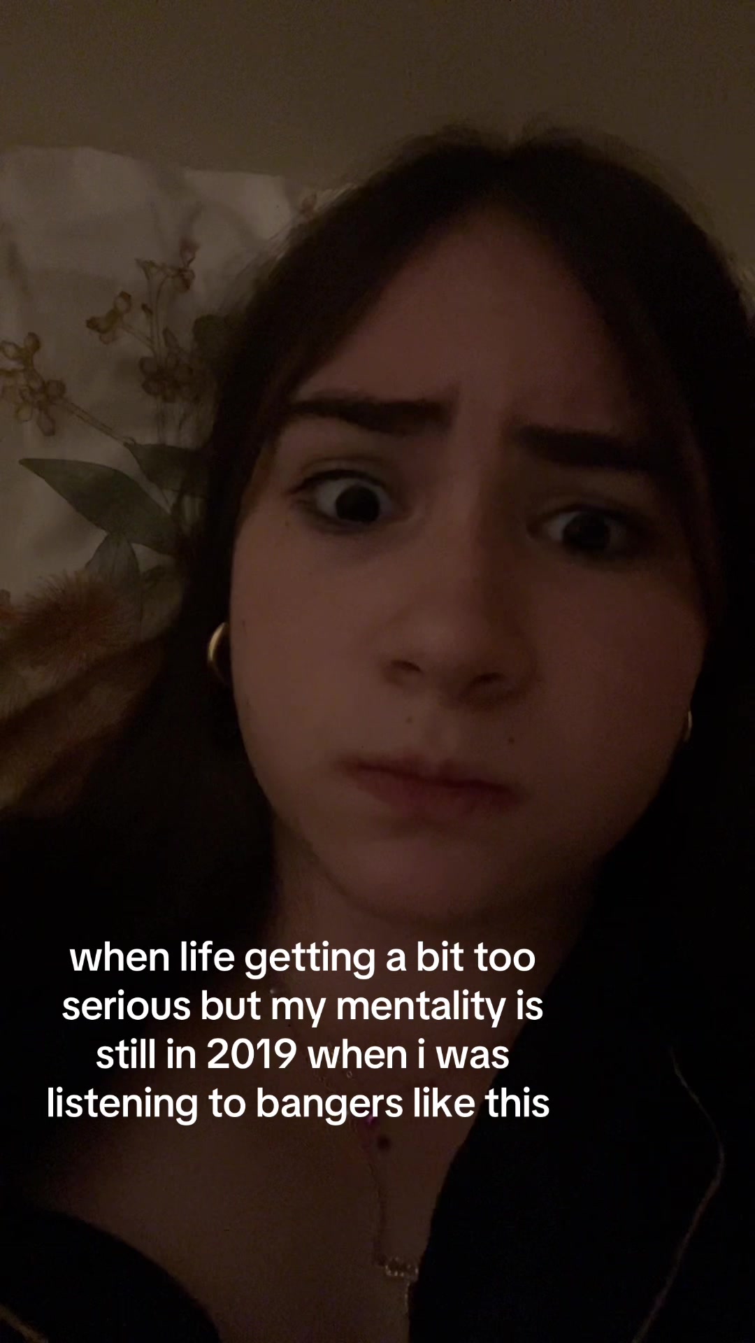 @𝓔🪽