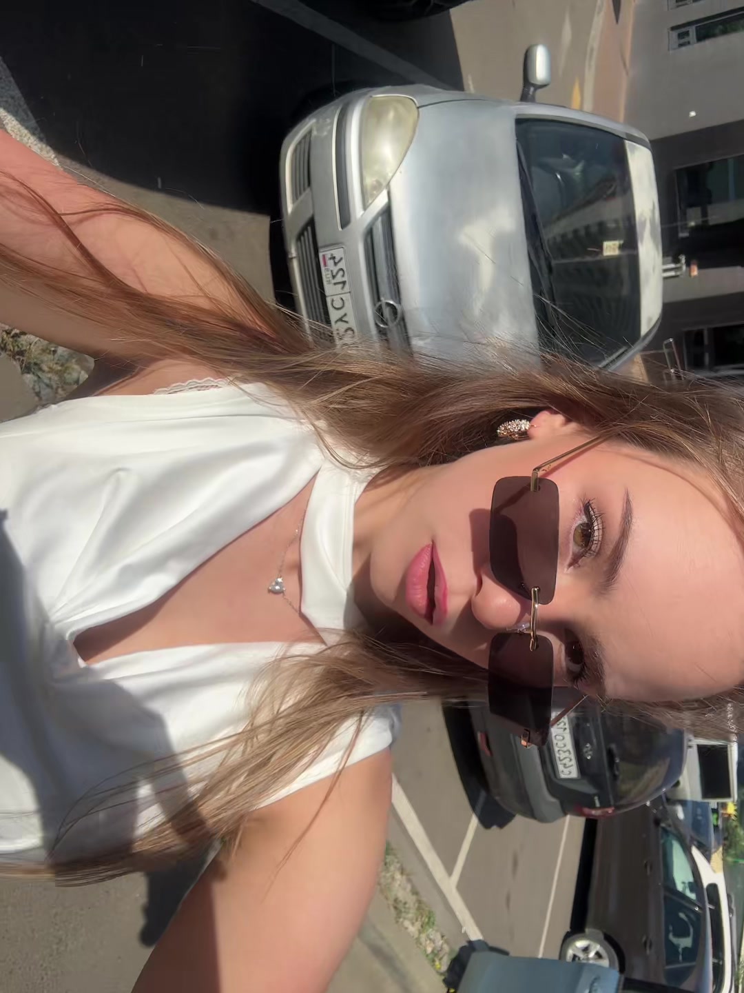 @Ari