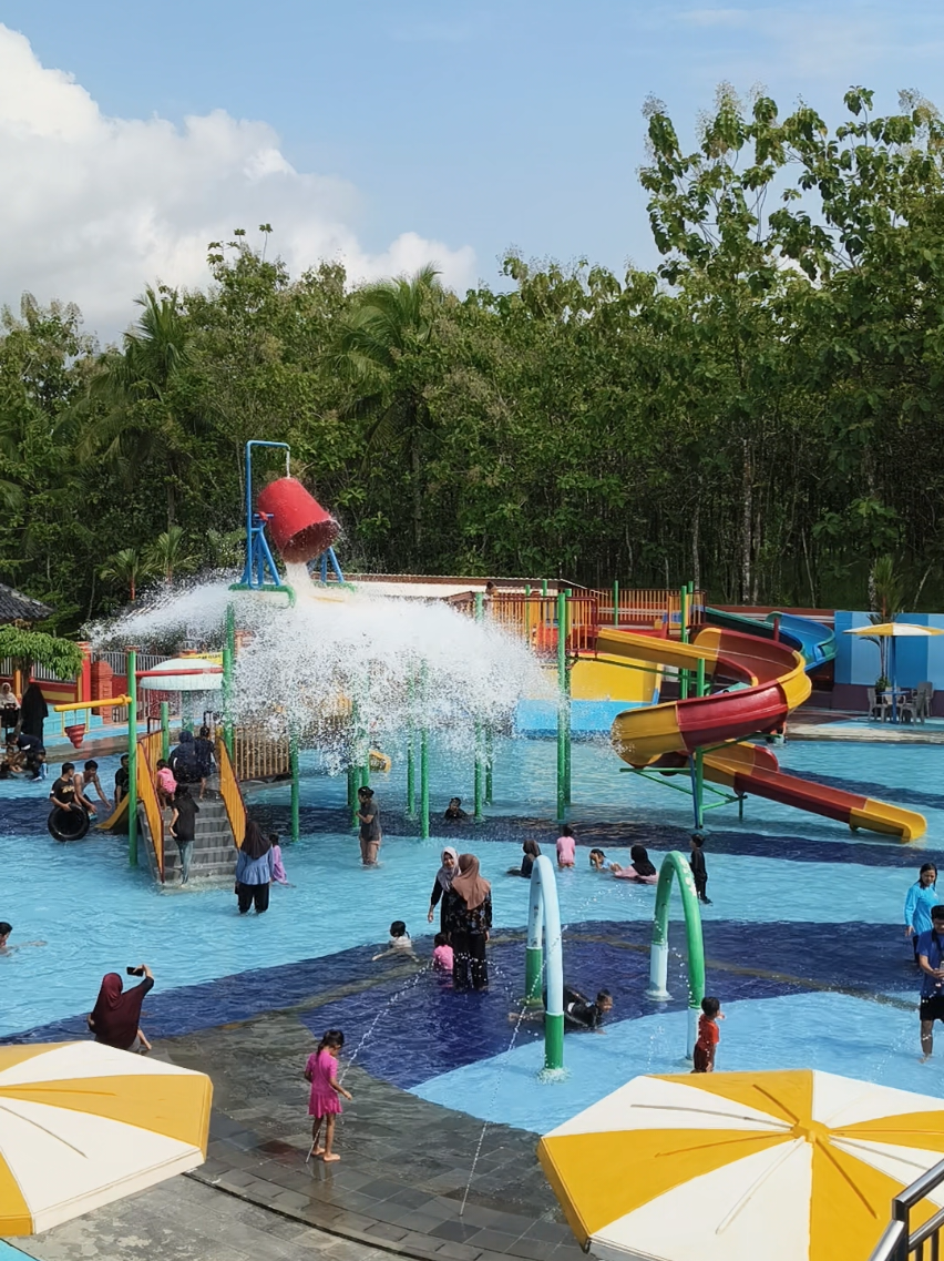 @Waterpark Banyu Mili Arta