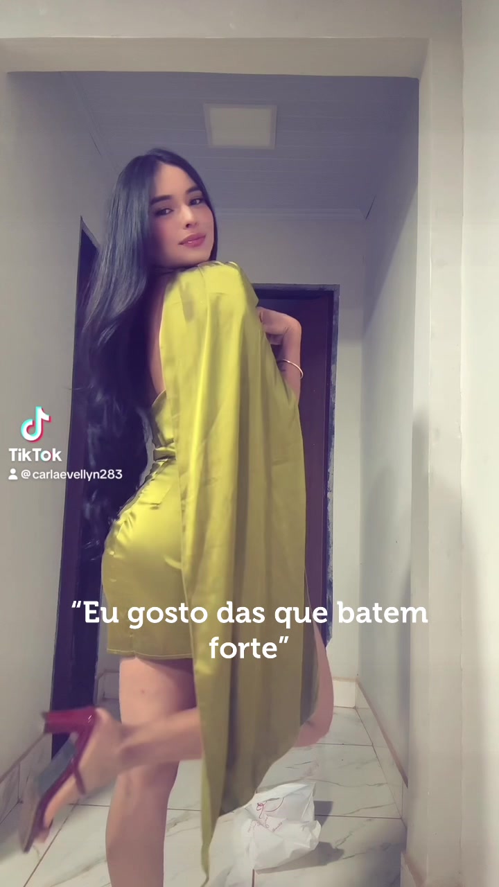 @Carla Evellyn