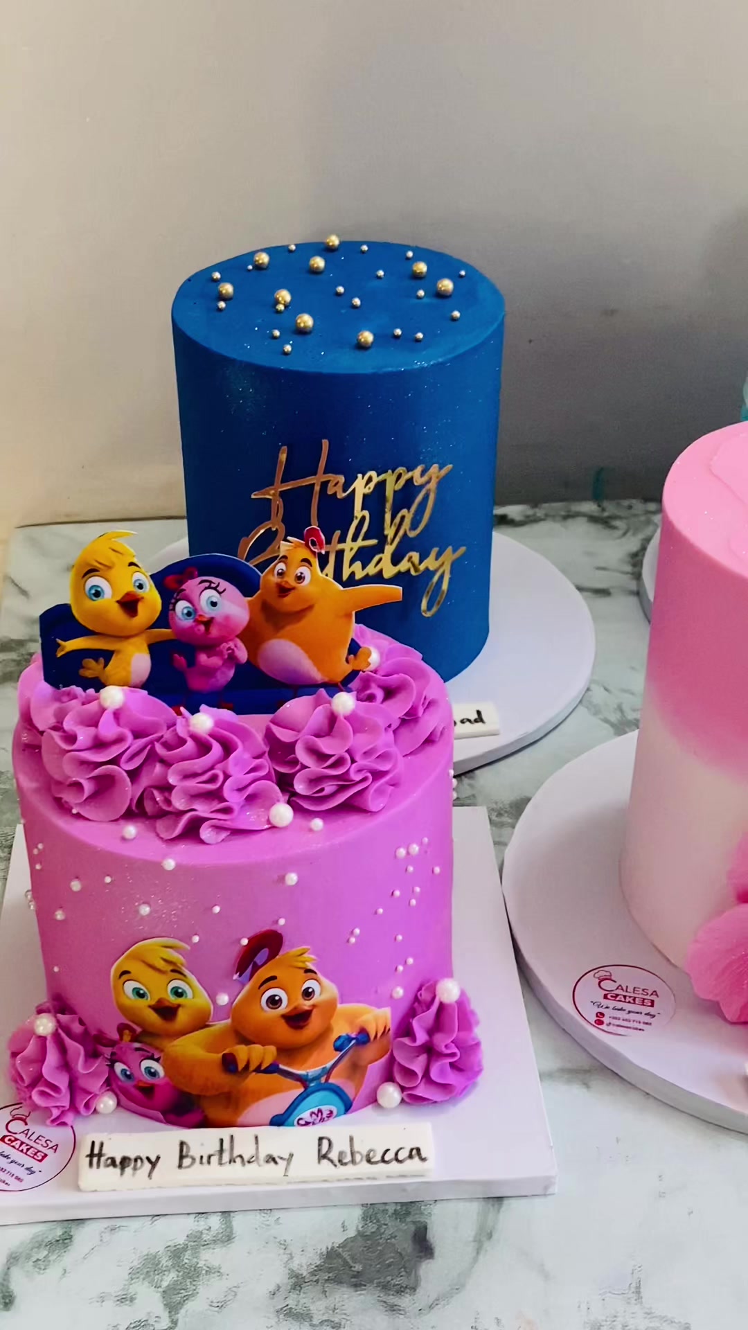 @calesacakes