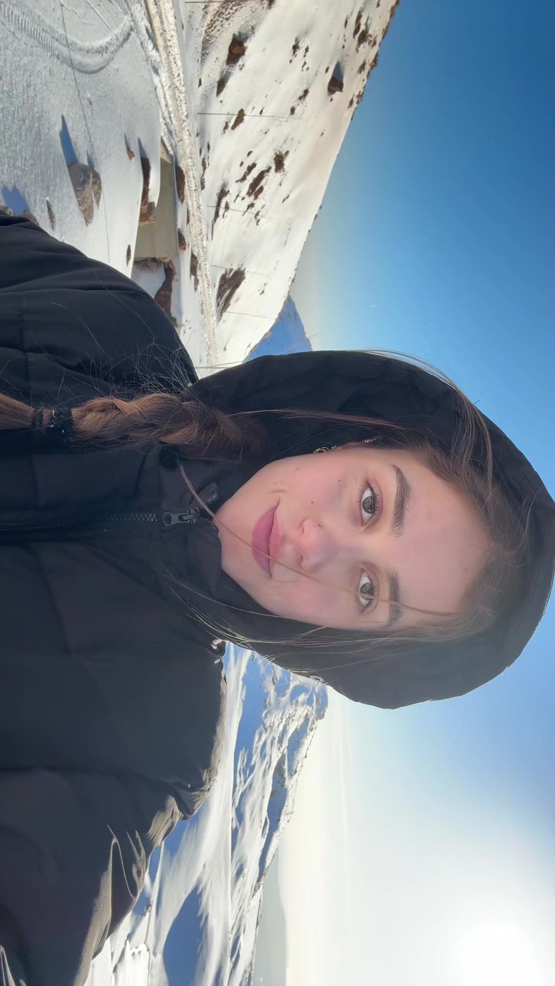 @leaamalaeb