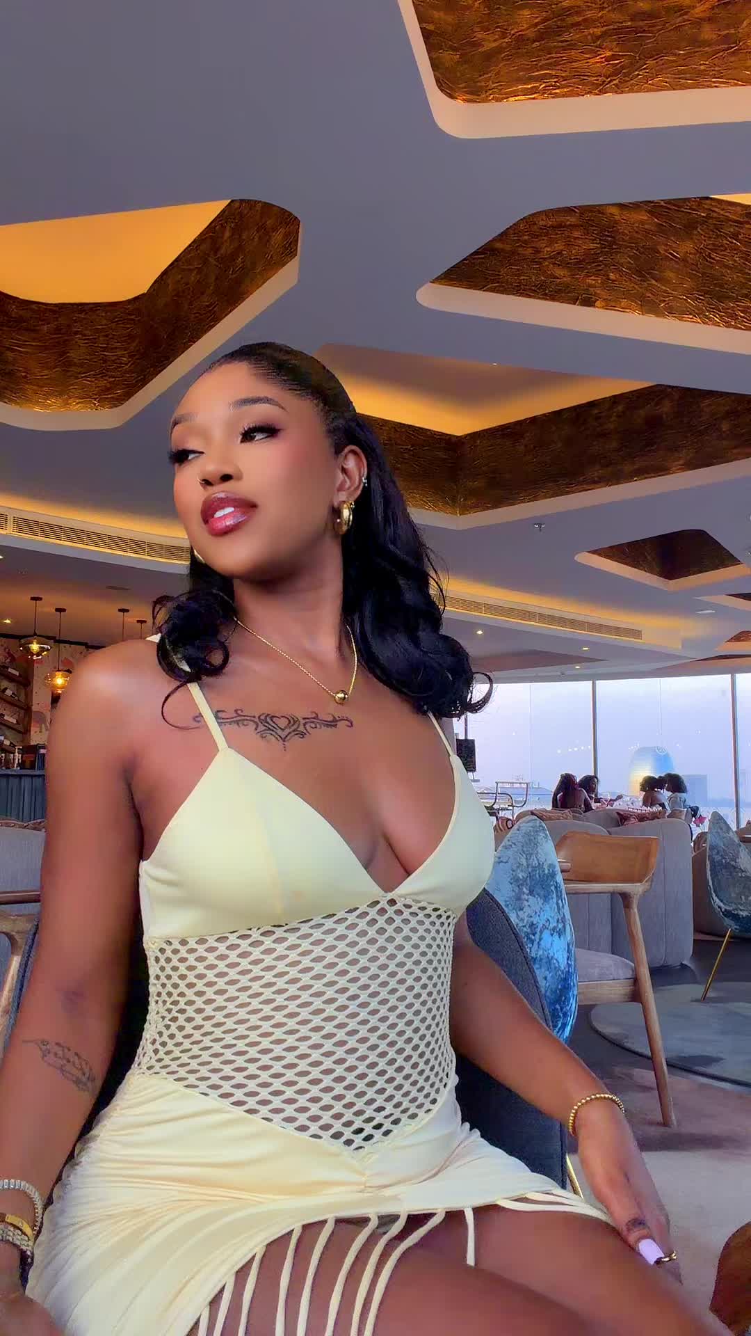 @Azz_iad