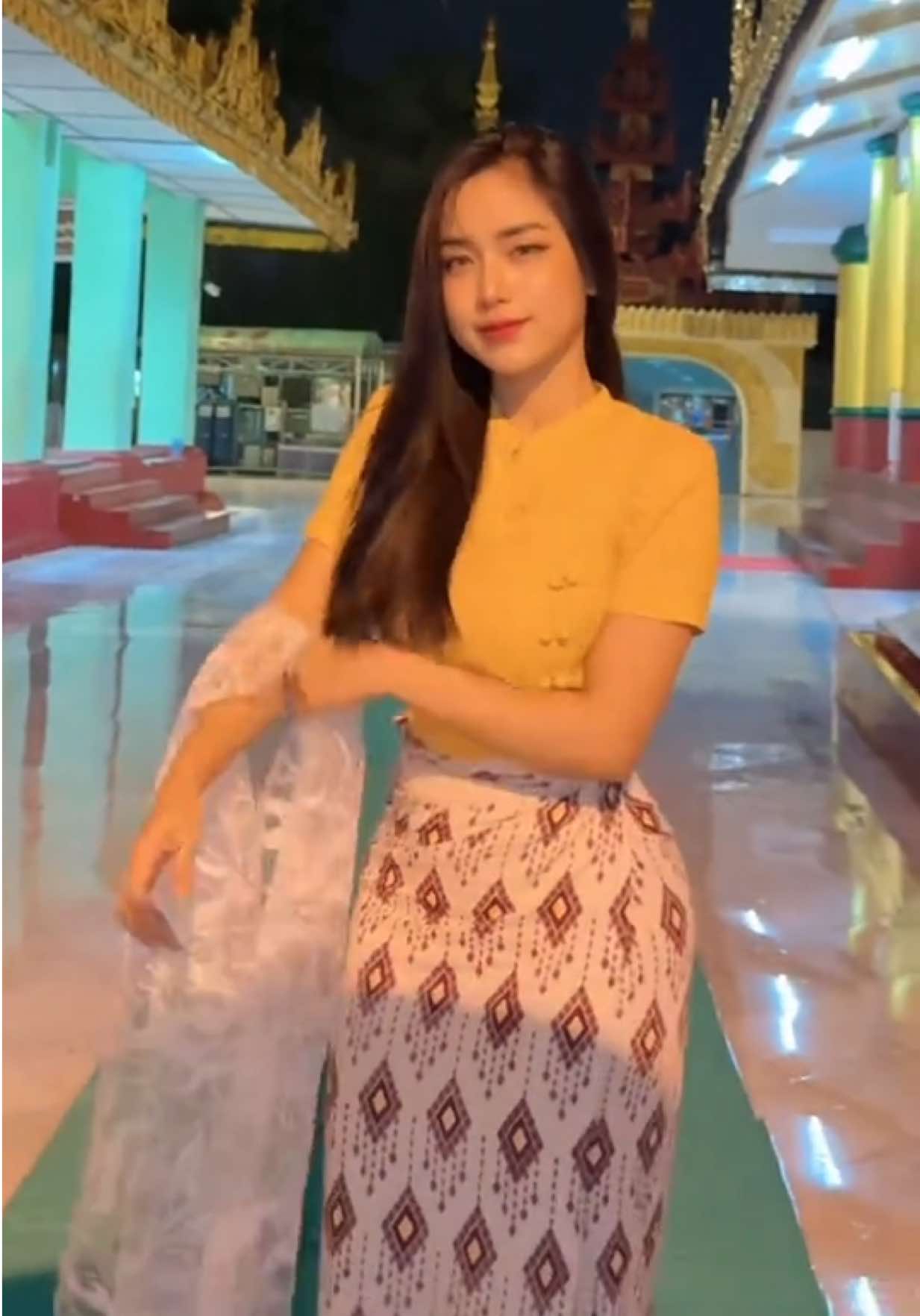 @Su Yati Linn - ဆုရတီ👩🏻